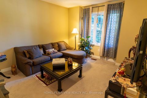 Photo 27 at 8 Pico Crescent, Beverley Glen, Vaughan