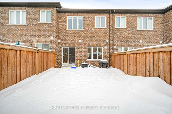 Photo 46 at 52 Veterans Street, Bradford, Bradford West Gwillimbury