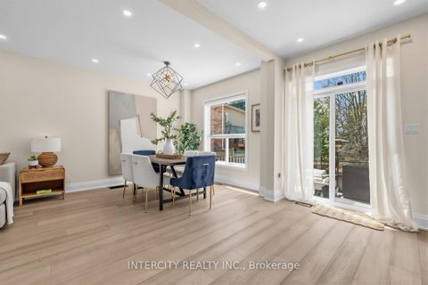 Photo 6 at 75 Canoe Court, Oak Ridges Lake Wilcox, Richmond Hill