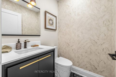 Photo 7 at 75 Canoe Court, Oak Ridges Lake Wilcox, Richmond Hill