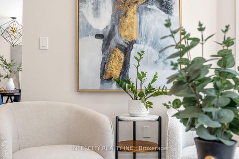 Photo 15 at 75 Canoe Court, Oak Ridges Lake Wilcox, Richmond Hill