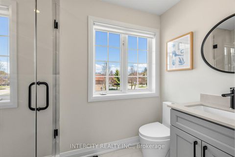 Photo 24 at 75 Canoe Court, Oak Ridges Lake Wilcox, Richmond Hill