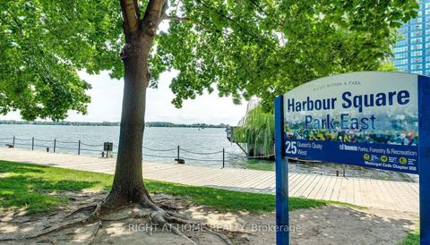 Photo 24 at 1803 - 33 Harbour Square, Waterfront Communities C1, Toronto