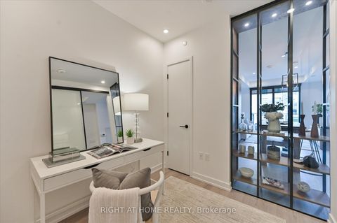 Photo 5 at 623 - 505 Richmond Street W, Waterfront Communities C1, Toronto