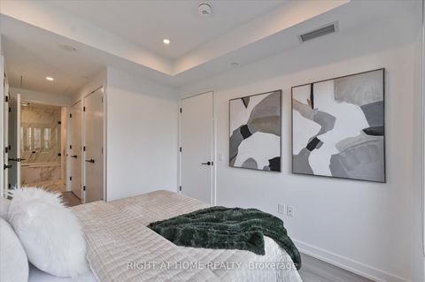 Photo 16 at 623 - 505 Richmond Street W, Waterfront Communities C1, Toronto