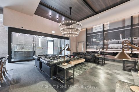 Photo 21 at 623 - 505 Richmond Street W, Waterfront Communities C1, Toronto