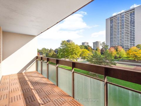 Photo 10 at 612 - 177 Linus Road, Don Valley Village, Toronto