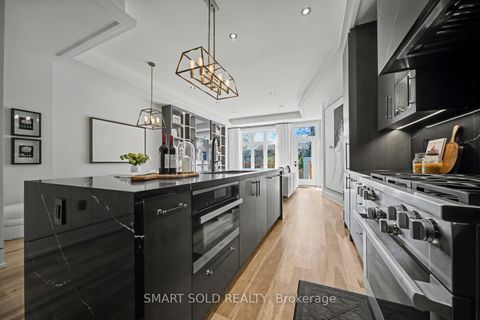 Photo 9 at 443 Hillsdale Avenue E, Mount Pleasant East, Toronto