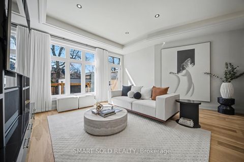 Photo 14 at 443 Hillsdale Avenue E, Mount Pleasant East, Toronto