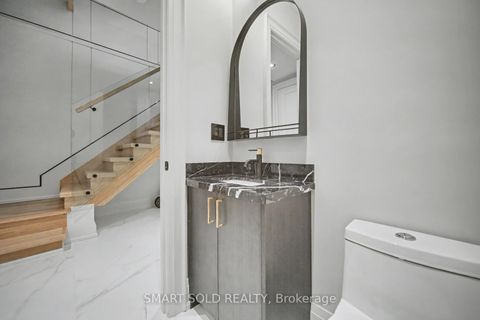 Photo 37 at 443 Hillsdale Avenue E, Mount Pleasant East, Toronto