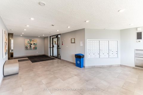 Photo 2 at 402 - 4060 Lawrence Avenue E, West Hill, Toronto