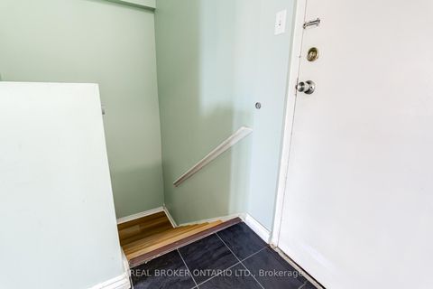 Photo 13 at 402 - 4060 Lawrence Avenue E, West Hill, Toronto