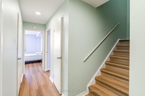 Photo 14 at 402 - 4060 Lawrence Avenue E, West Hill, Toronto