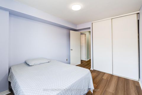 Photo 18 at 402 - 4060 Lawrence Avenue E, West Hill, Toronto