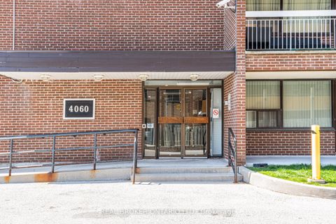 Photo 23 at 402 - 4060 Lawrence Avenue E, West Hill, Toronto