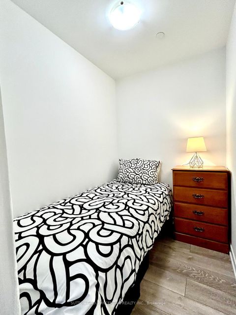 Photo 6 at 126 - 11 Maryport Avenue, CFB, Toronto