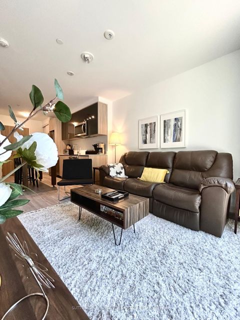 Photo 7 at 126 - 11 Maryport Avenue, CFB, Toronto