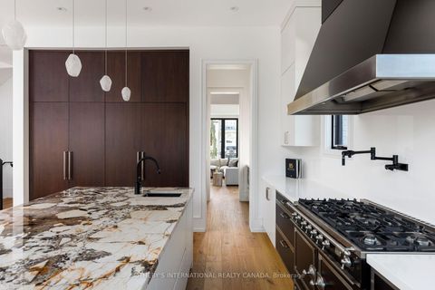 Photo 12 at 85 Kingsway Crescent, Kingsway South, Toronto