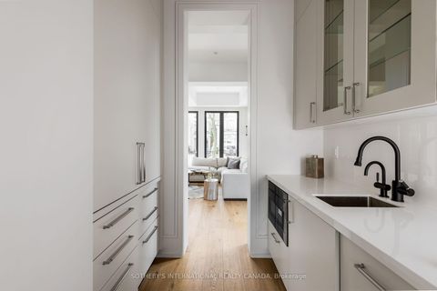 Photo 13 at 85 Kingsway Crescent, Kingsway South, Toronto