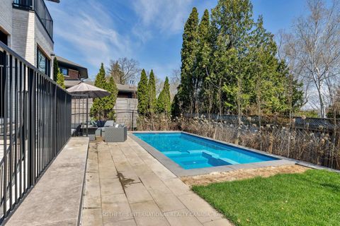 Photo 14 at 85 Kingsway Crescent, Kingsway South, Toronto