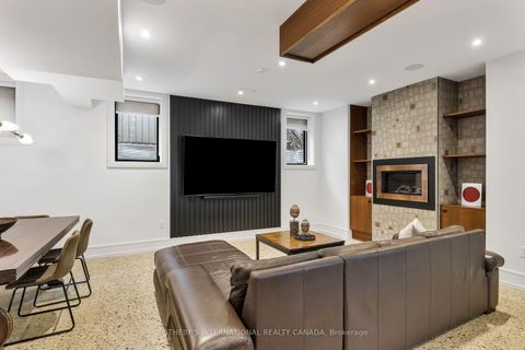 Photo 33 at 85 Kingsway Crescent, Kingsway South, Toronto