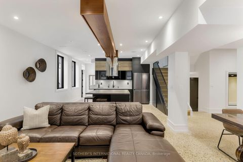 Photo 35 at 85 Kingsway Crescent, Kingsway South, Toronto