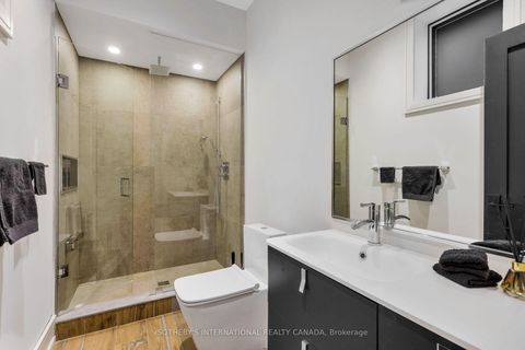 Photo 41 at 85 Kingsway Crescent, Kingsway South, Toronto