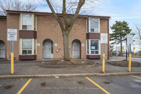 Photo 2 at 106 - 250 John Garland Boulevard, Clairville, Toronto