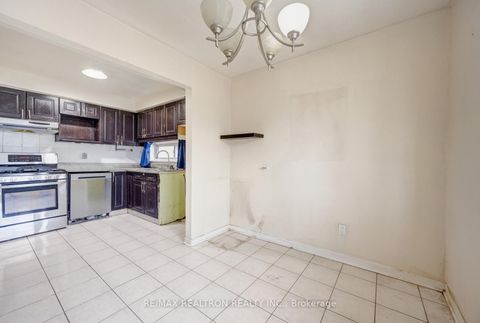 Photo 8 at 106 - 250 John Garland Boulevard, Clairville, Toronto