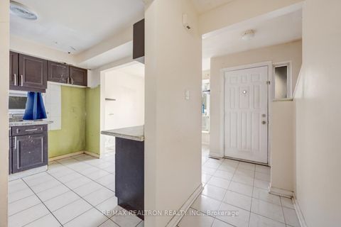 Photo 13 at 106 - 250 John Garland Boulevard, Clairville, Toronto