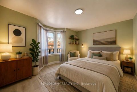 Photo 13 at 865 Pape Avenue, East York, Toronto