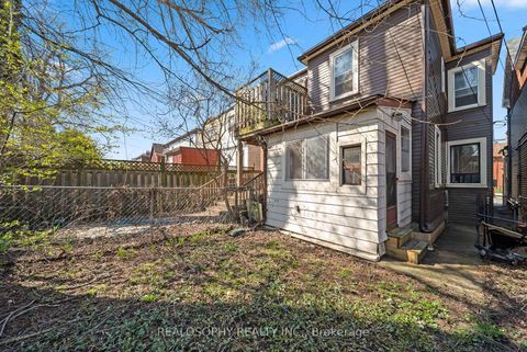 Photo 20 at 865 Pape Avenue, East York, Toronto