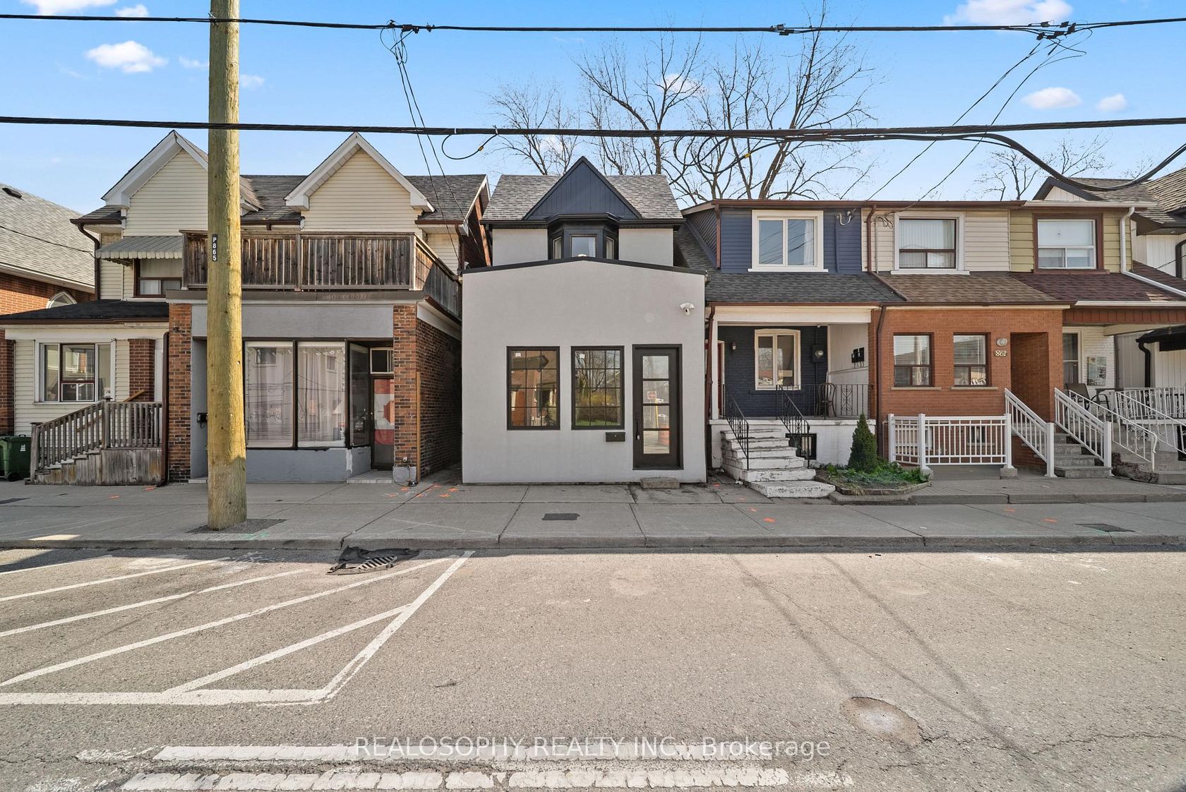 865 Pape Avenue, East York, Toronto 