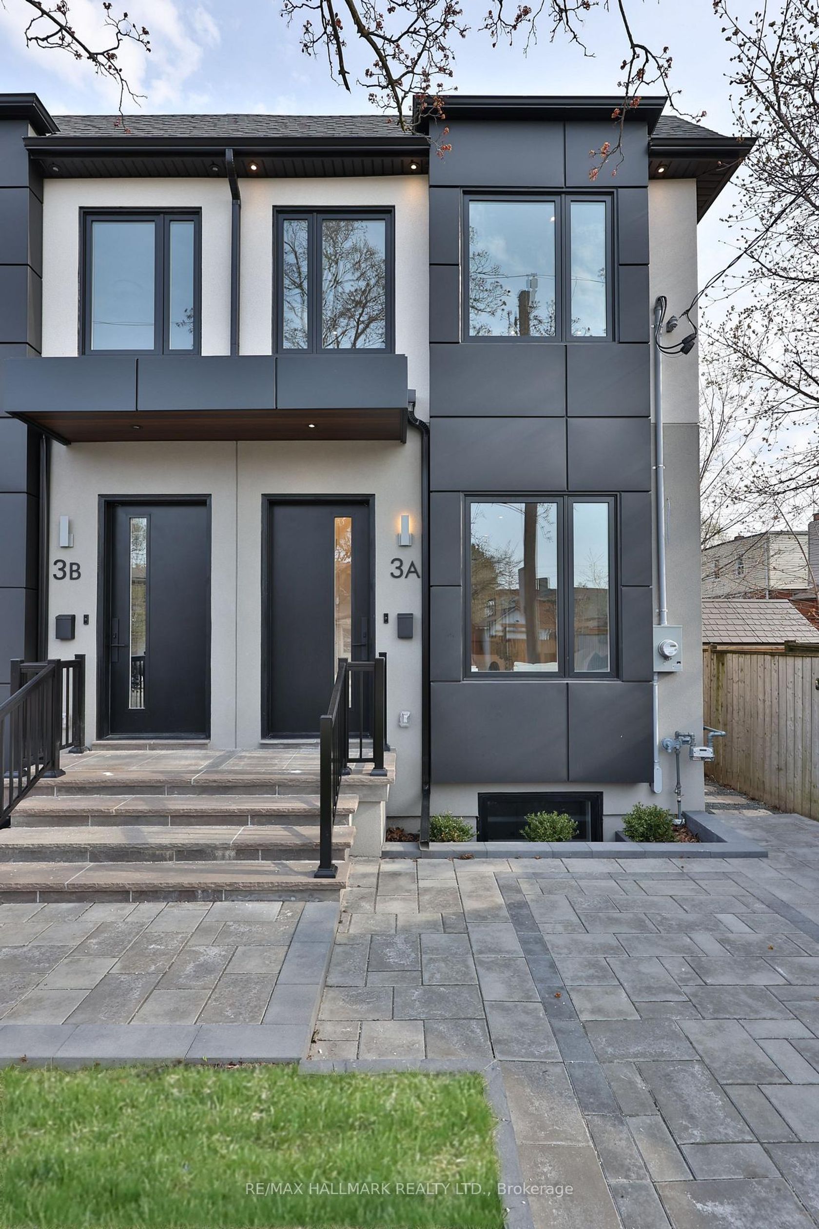 3A Linton Avenue, Cliffside, Toronto 