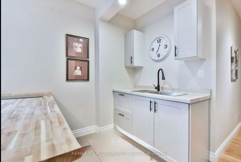 Photo 6 at 30 Tiffin Street, Allandale Centre, Barrie