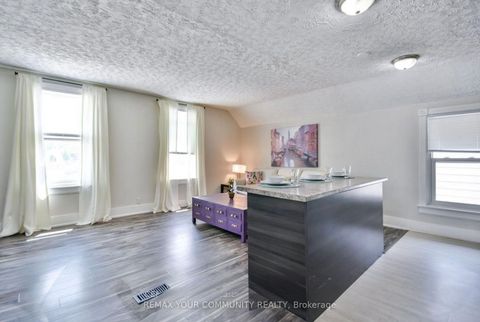 Photo 18 at 30 Tiffin Street, Allandale Centre, Barrie