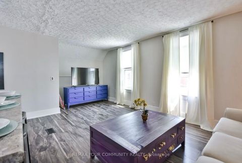 Photo 19 at 30 Tiffin Street, Allandale Centre, Barrie