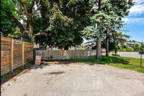 Photo 30 at 30 Tiffin Street, Allandale Centre, Barrie