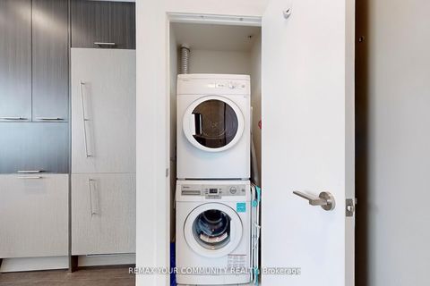 Photo 21 at 408 - 30 Nelson Street, Waterfront Communities C1, Toronto