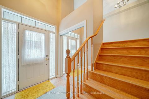 Photo 2 at 42 - 100 Elgin Mills Road W, Westbrook, Richmond Hill