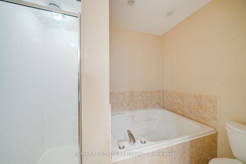 Photo 28 at 42 - 100 Elgin Mills Road W, Westbrook, Richmond Hill