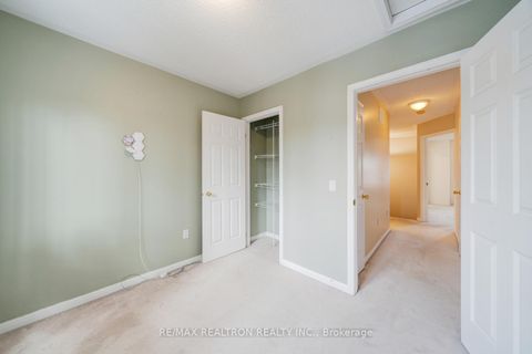 Photo 33 at 42 - 100 Elgin Mills Road W, Westbrook, Richmond Hill