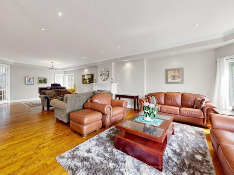 Photo 10 at 52 Cedar Brae Boulevard, Eglinton East, Toronto