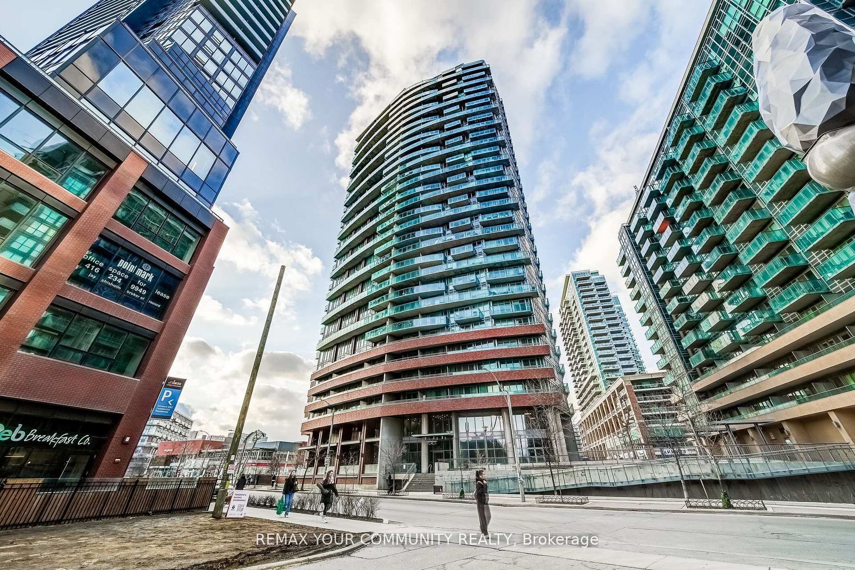 PH2 - 150 East Liberty Street, Niagara, Toronto photo number 2