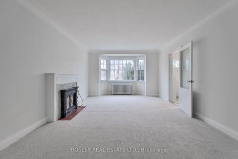 Photo 3 at 432 Broadway Avenue, Leaside, Toronto