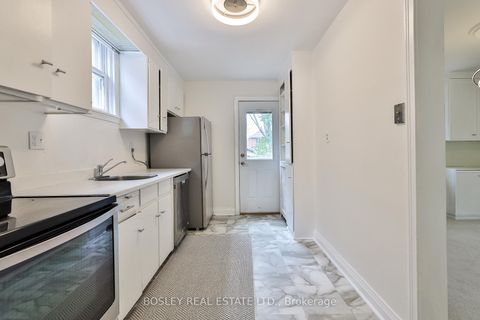 Photo 10 at 432 Broadway Avenue, Leaside, Toronto