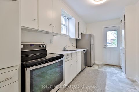Photo 11 at 432 Broadway Avenue, Leaside, Toronto