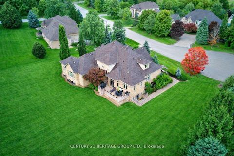 Photo 2 at 12 Prince Adam Court, Rural King, King