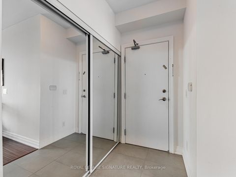 Photo 2 at 1607 - 500 St Clair Avenue W, Forest Hill South, Toronto