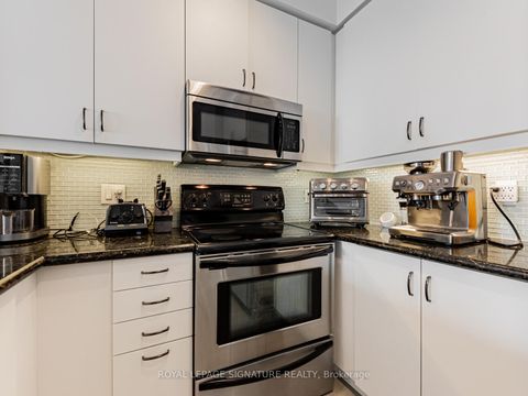 Photo 5 at 1607 - 500 St Clair Avenue W, Forest Hill South, Toronto